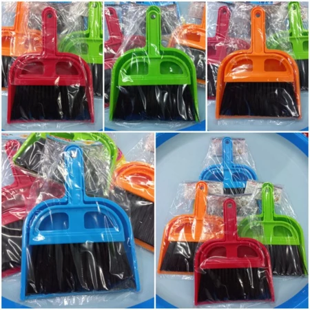 [Stora:00659] Sapu Lantai Mobil Livina BP-2 LS